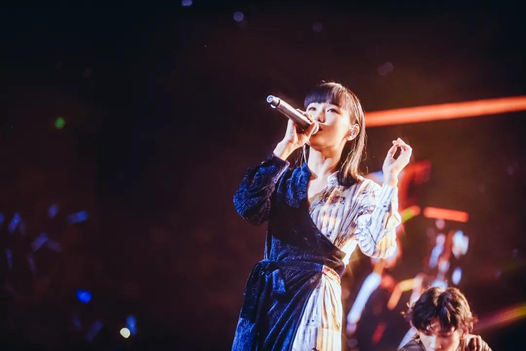 青春永远，金曲永恒：LoveRadio上海农商银行《最爱金曲榜》爱在东方美谷音乐盛典唱响经典，向爱致敬