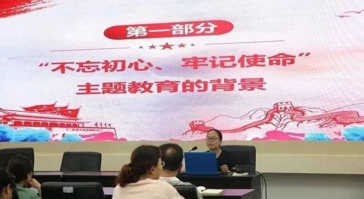 福州杨桥中学：*党**员先锋显风采引领教改见成效