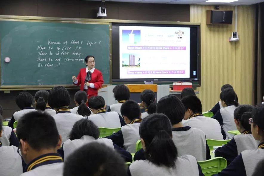 福州杨桥中学：*党**员先锋显风采引领教改见成效