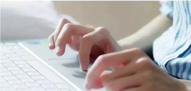 不要让你暴露你的年龄,别让皮肤暴露了你的年龄