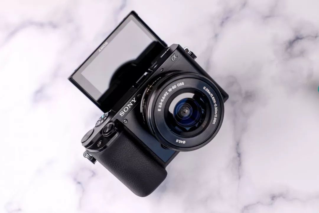 索尼alpha6100l测评,索尼新品相机阿尔法6100