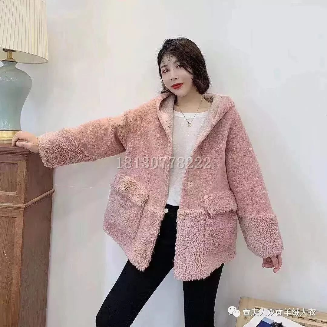 紧急通知：佛山顺德超大型羊绒大衣厂家仓库搬迁，全场50元—299元/件封顶，清仓大甩卖，限时抢购，12月7号开仓