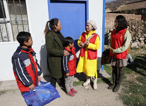 尽绵薄之力奉献爱心,尽绵薄之力献出小小爱心
