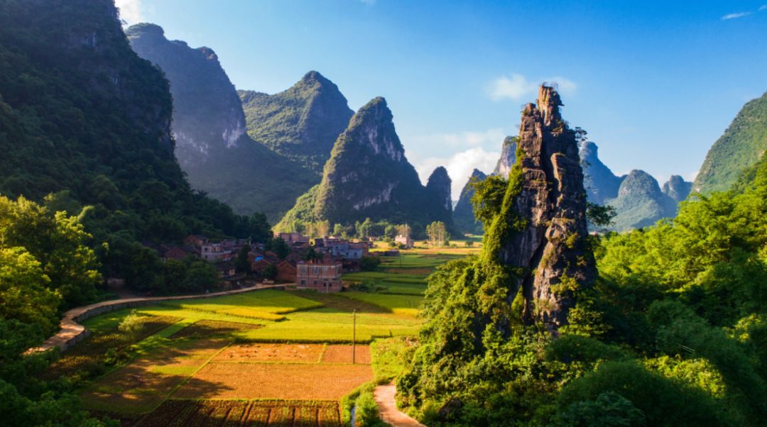 钟山县百里水墨画廊夜景,钟山百里水墨画廊免费攻略