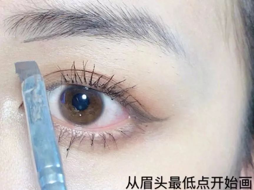 五官扁平怎么画出混血的感觉,菱形脸混血妆容教程