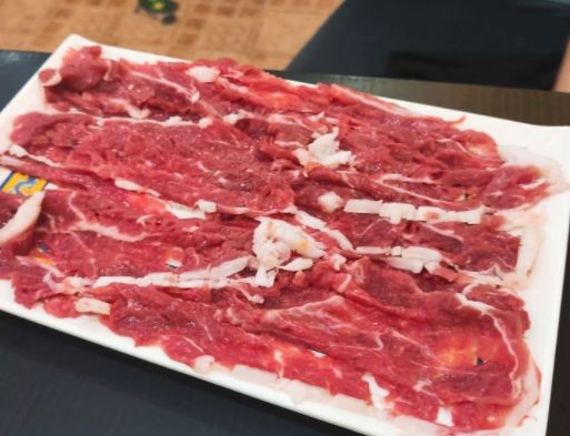 唉哟~~好凉快哟~~好大滴风哟~~~~呜呜喳喳的大风，吹的你们东倒西歪赶紧来点火锅续命