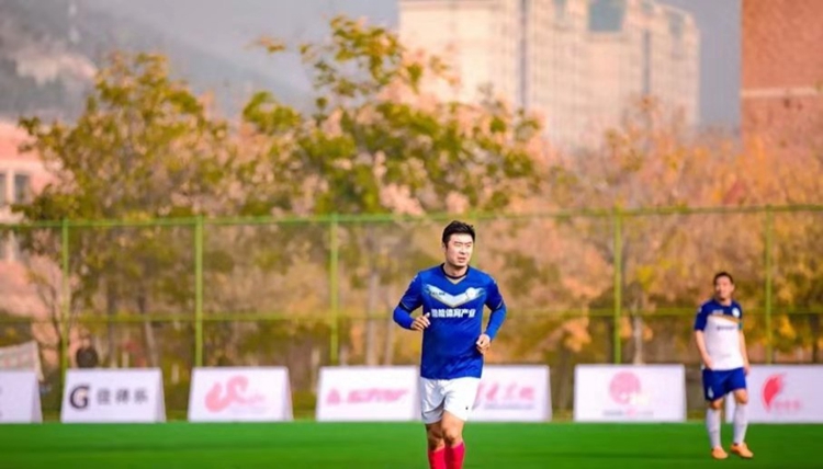 梅西天神下凡一秒两次变向,梅西挑战人类极限剑指50球