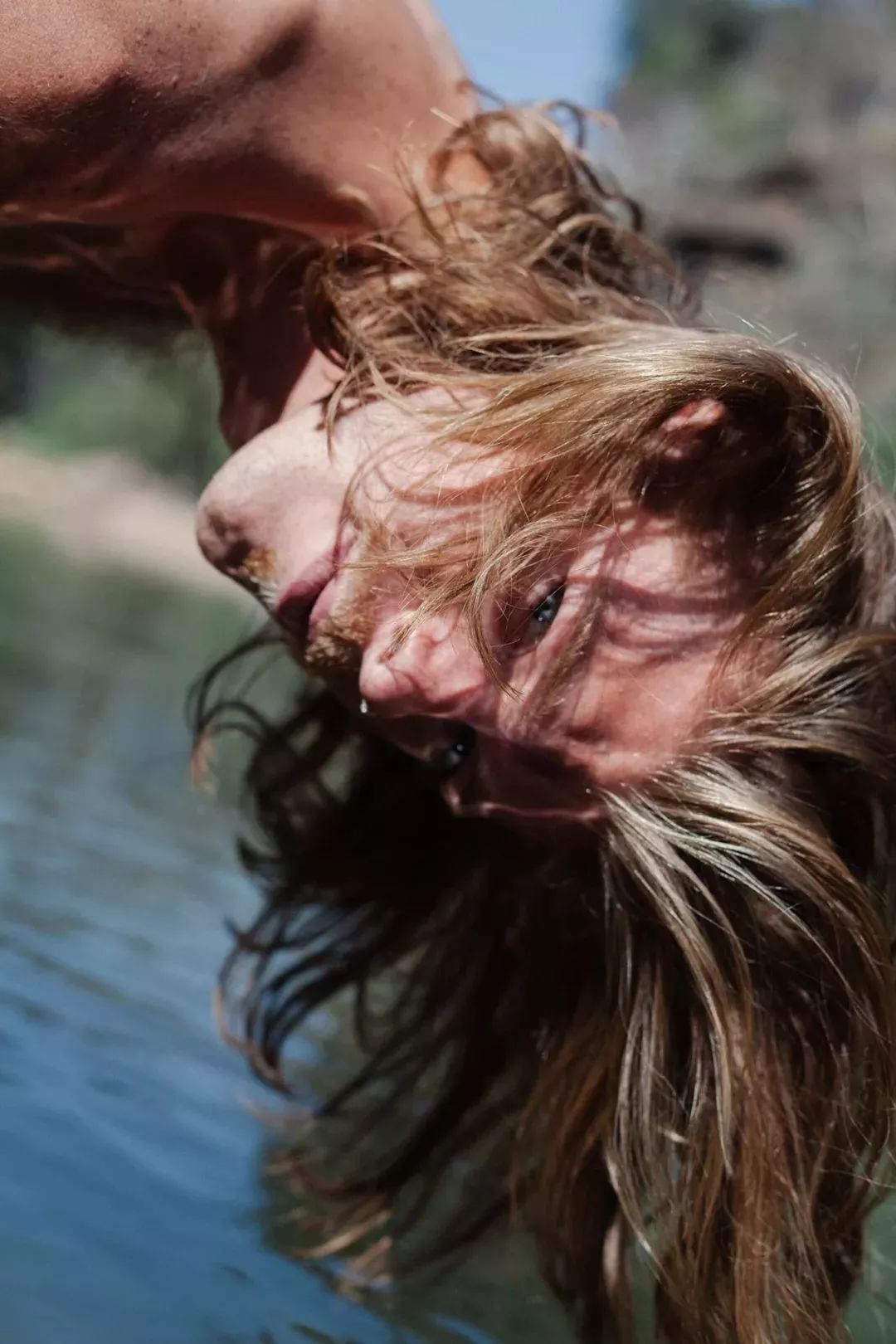 在“山洞”里过了两年乌托邦的生活，我渐渐明白了安定的意义