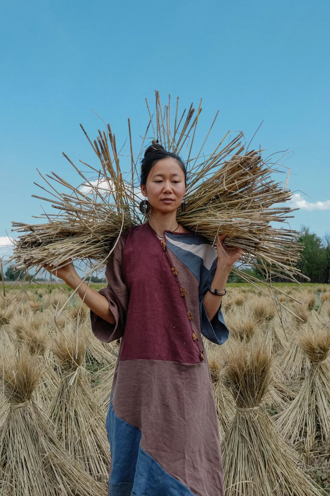 在“山洞”里过了两年乌托邦的生活，我渐渐明白了安定的意义