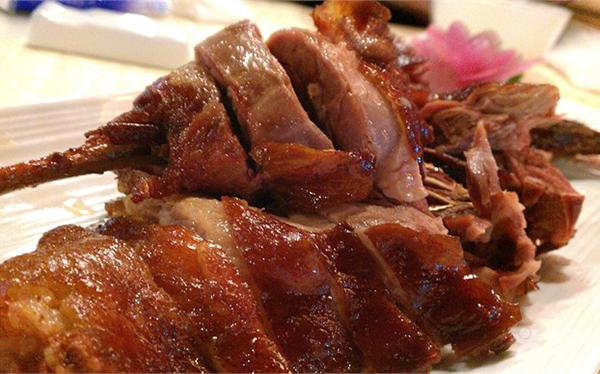 不来旅游没啥子，吃了这些你就是四川人