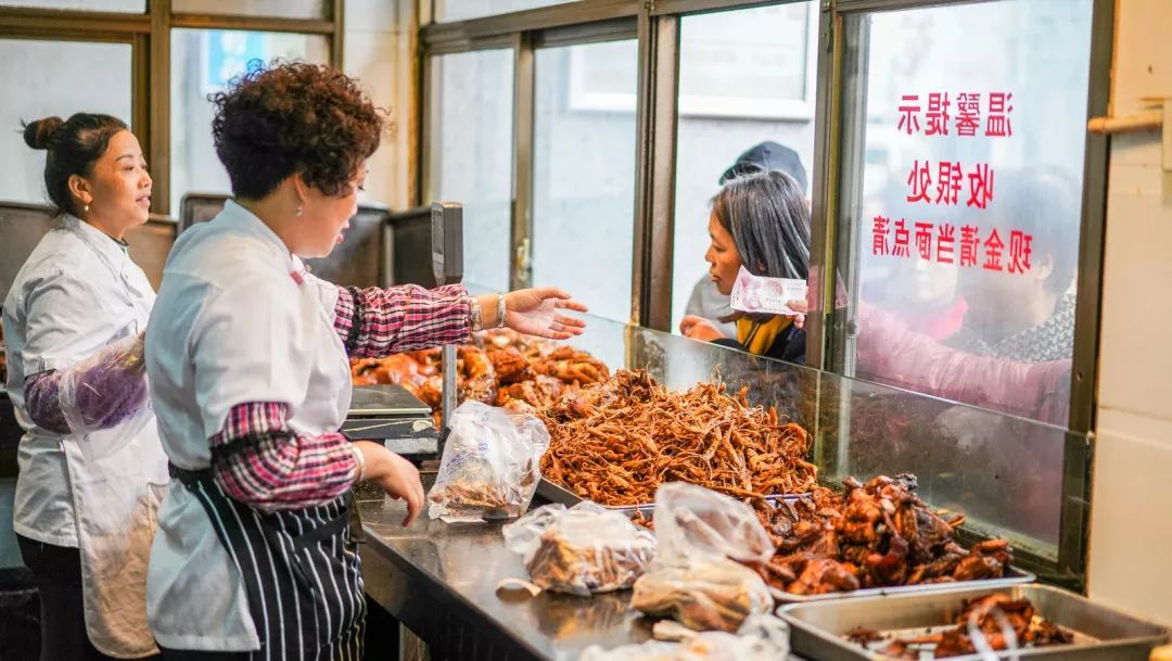 不来旅游没啥子，吃了这些你就是四川人