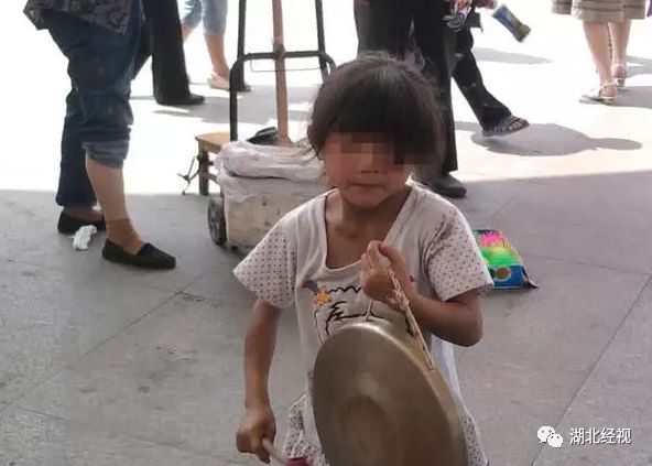 眼球被挖男孩案,孩子被拐走挖器官案例