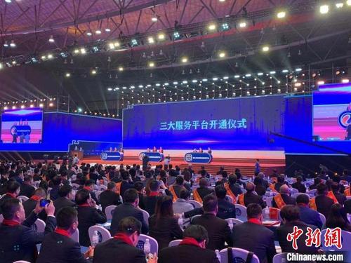 社保登记、驾照调换可在微信办理浙江“全球通”平台便利侨胞