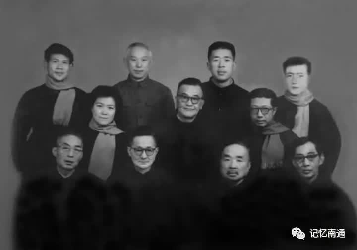 *少奇刘**曾在南通听他弹琴