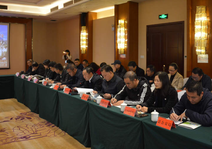 省市语委评估组到陆良县对国家三类城市语言文字规范化建设暨县域普通话基本普及达标进行评估验收