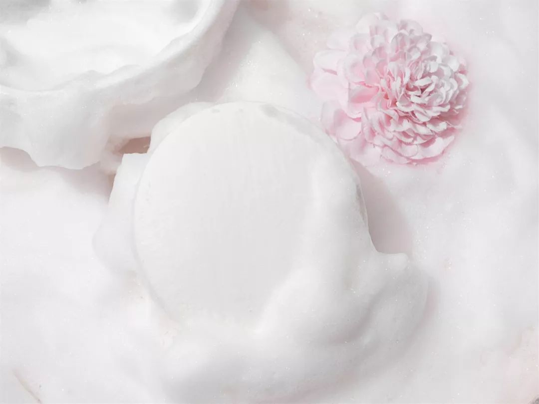 堪比“吸尘器”的洁面皂,洗净黑头去油脂,肌肤细腻滑溜溜