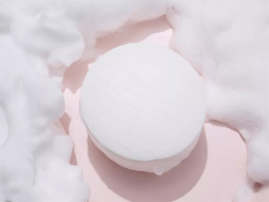 堪比“吸尘器”的洁面皂,洗净黑头去油脂,肌肤细腻滑溜溜