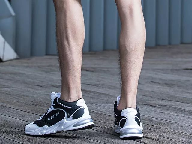 欧美登山鞋,超显高的登山鞋