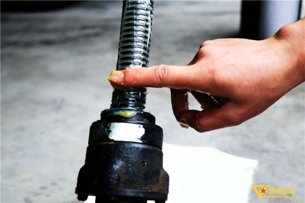 冷冷冷！装备换季保养，来看兵哥哥的贴心“SPA”