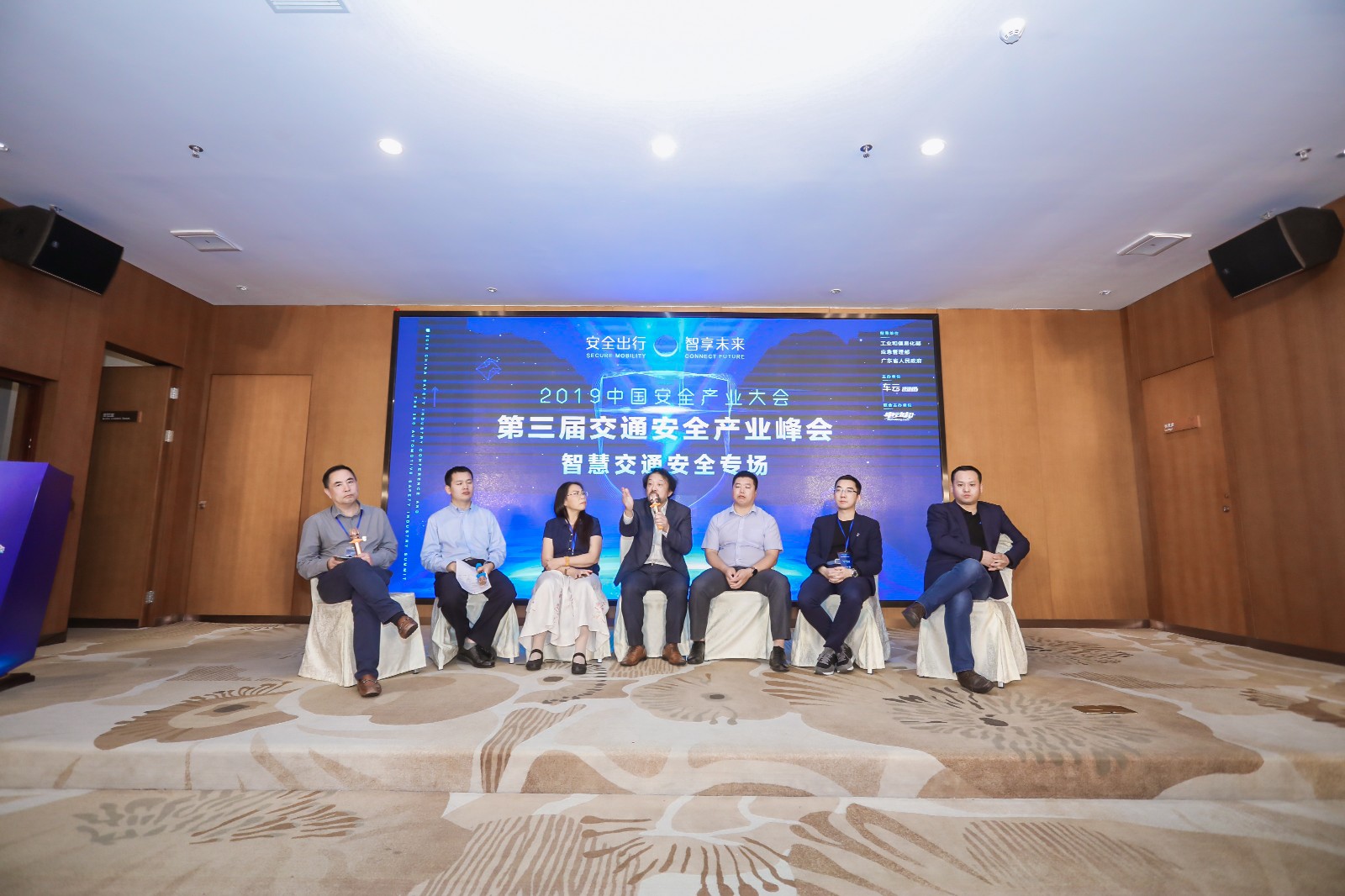 金句频出的讲话,汽车专家的九大奇葩观点