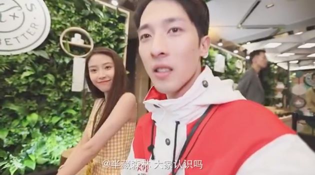 影视日报｜中宣部部长：从今年起，金鸡奖将每年评选一次；汤唯采访大赞易烊千玺：特别勇往直前；杨紫秘密光顾整形美容医院