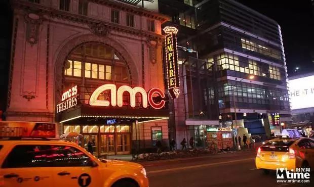 影视日报｜中宣部部长：从今年起，金鸡奖将每年评选一次；汤唯采访大赞易烊千玺：特别勇往直前；杨紫秘密光顾整形美容医院