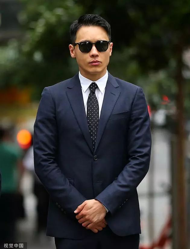 影视日报｜中宣部部长：从今年起，金鸡奖将每年评选一次；汤唯采访大赞易烊千玺：特别勇往直前；杨紫秘密光顾整形美容医院