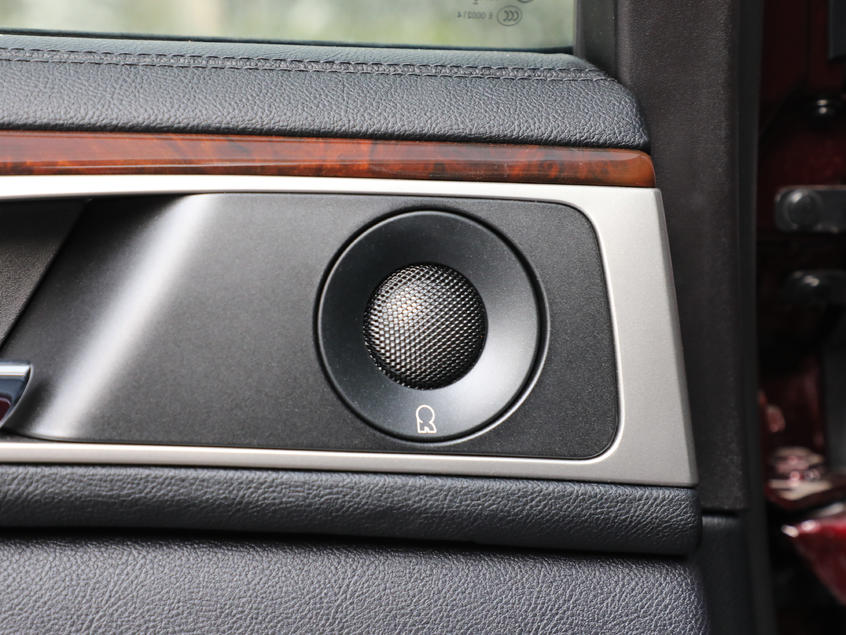 标配10气囊的suv,mkz可变悬挂