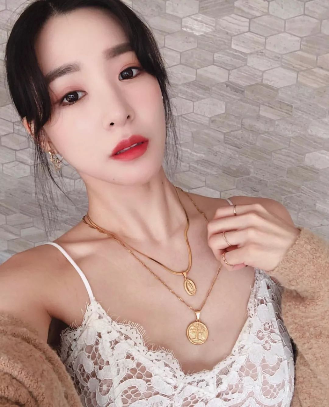 tiffany黄美英护肤视频,tiffany黄美英发型
