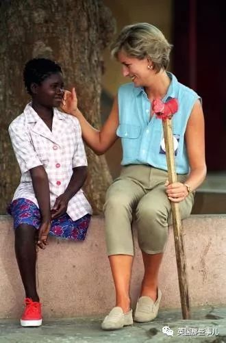 戴安娜裙子蓝纱裙多少钱,戴安娜最美礼服