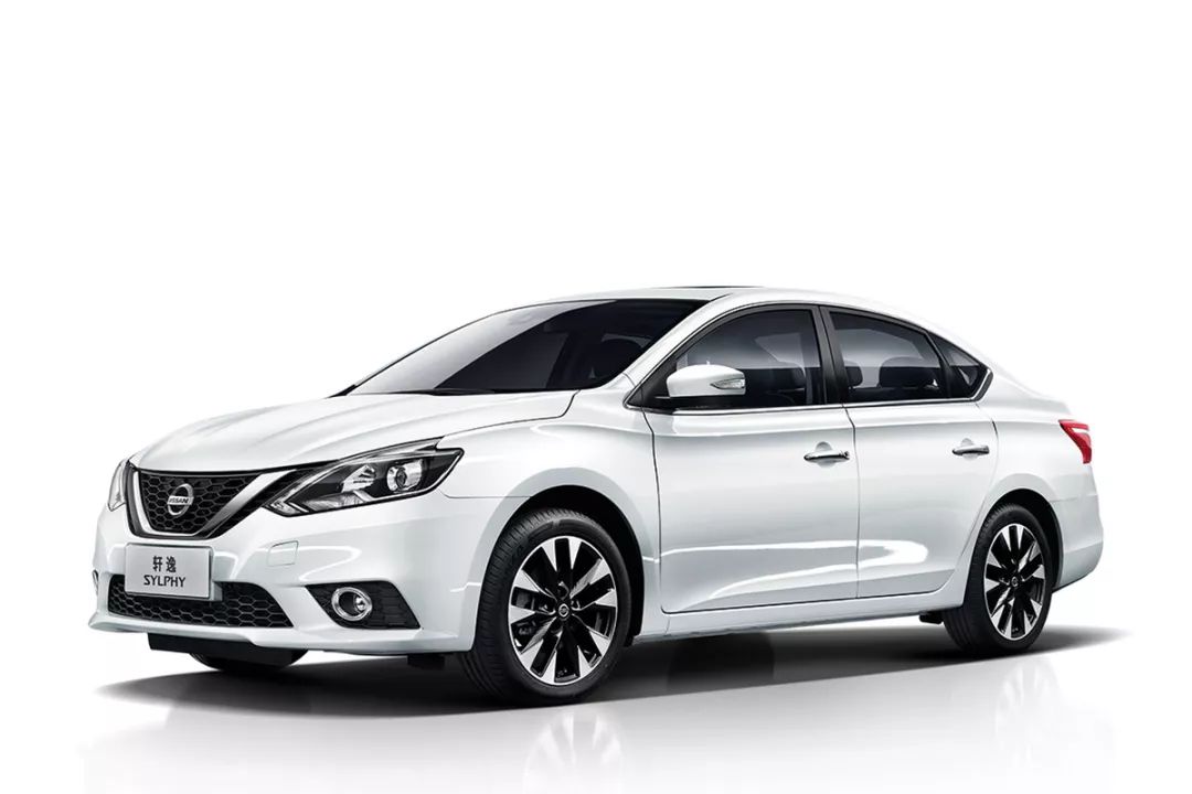 一公里不到五毛钱，油耗就是那么低！安全配置贼好用！90后帅哥警察的第二辆车，是这样个性又时尚的雷凌