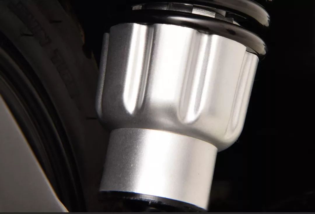 最大扭矩转速1300到3000,最大扭矩转速1450到4100