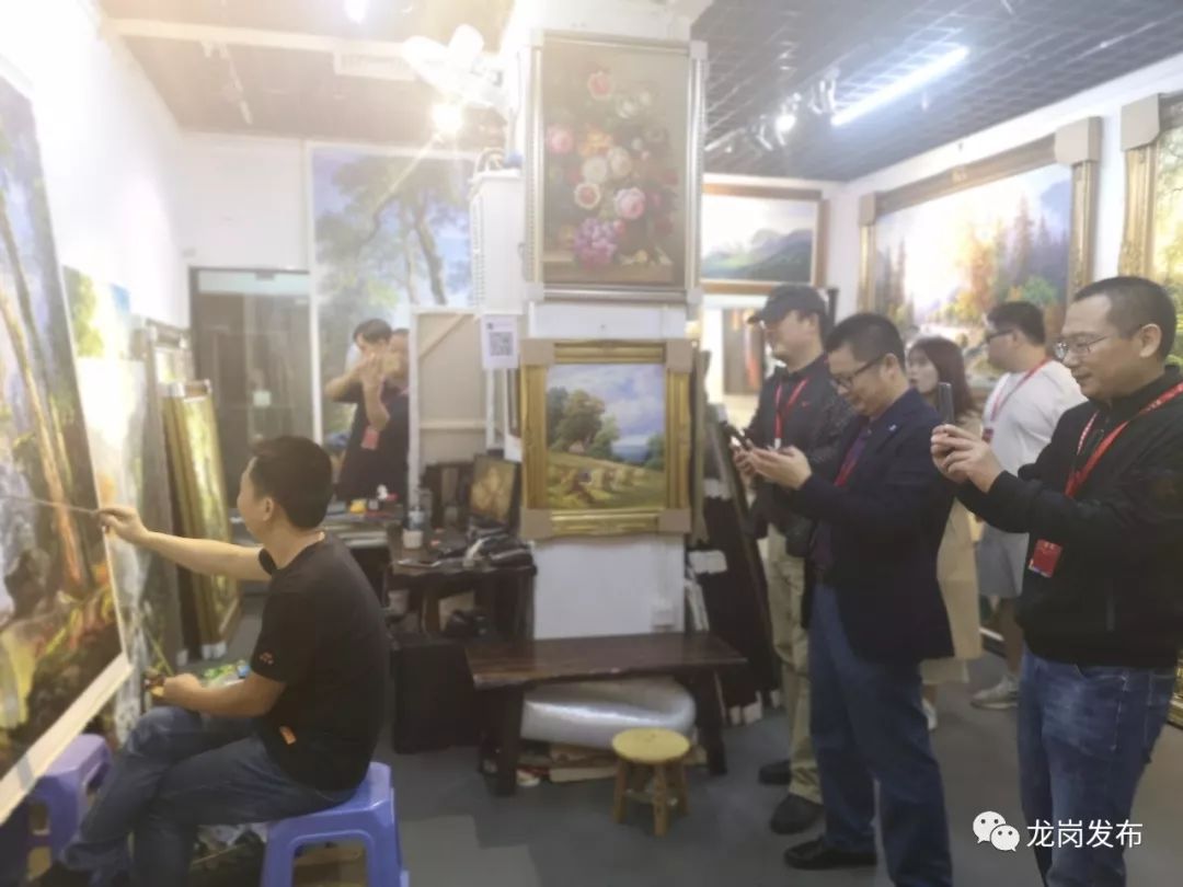 分享|啥情况？整整两天，这群人来到龙岗这些地方就为了这件事......