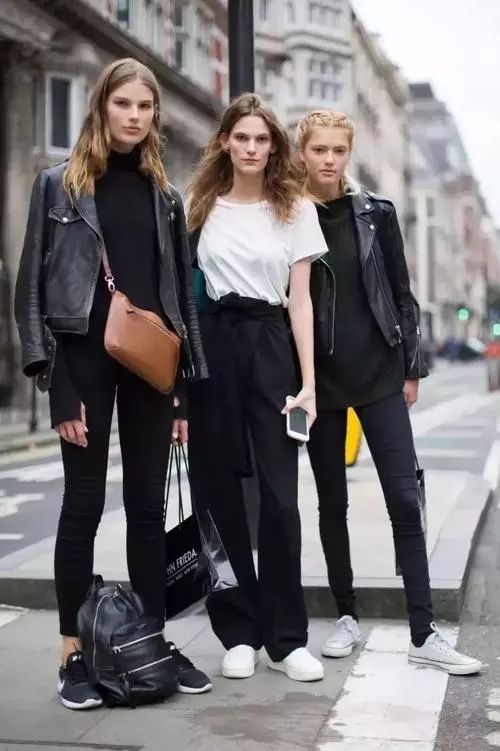 把护肤品穿在腿上是种什么体验?还能「显瘦10斤+超级保暖」