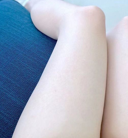 把护肤品穿在腿上是种什么体验?还能「显瘦10斤+超级保暖」