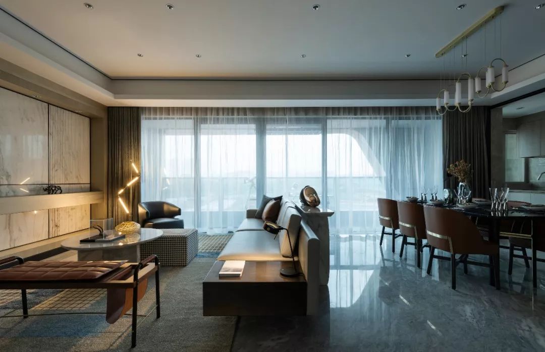 挑高法式轻奢样板间,意式英伦风装修