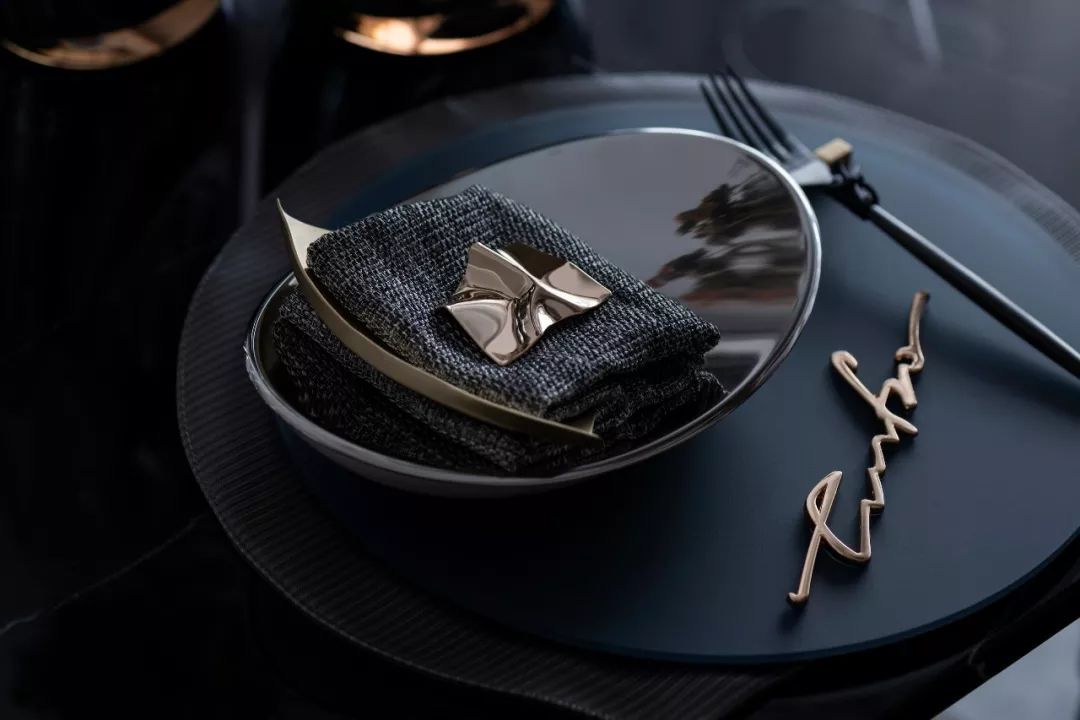 挑高法式轻奢样板间,意式英伦风装修