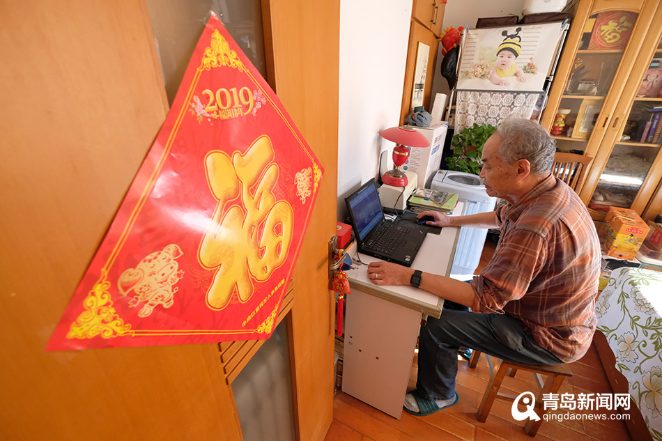 六旬爷爷为肌无力孙子自制轮椅,六旬爷爷为孙子自制轮椅