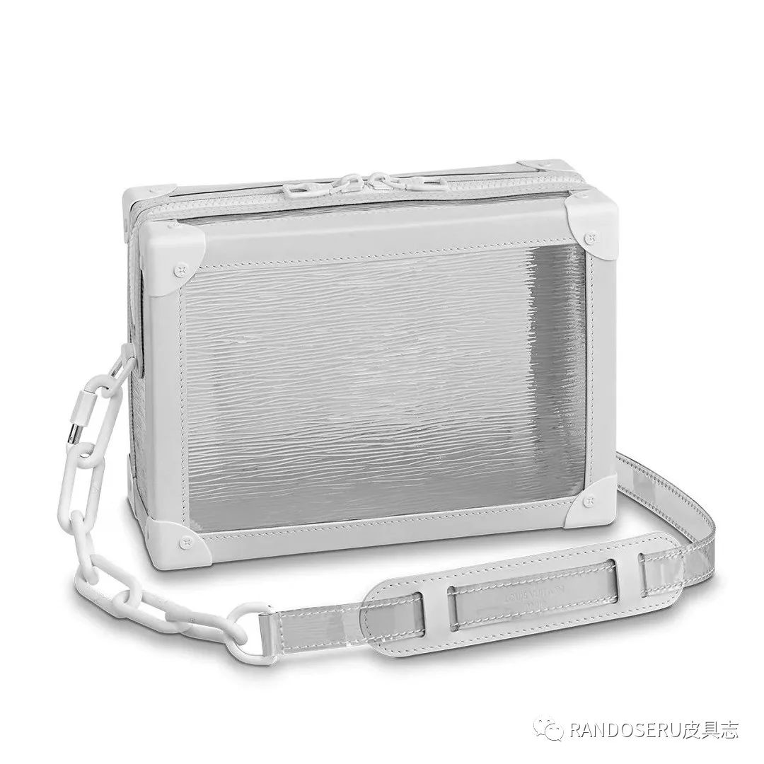 摊上个男人，这么爱奢侈品包包真是个奇葩？