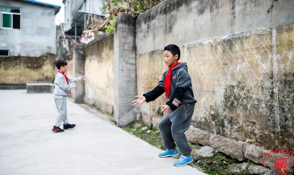上榜全国公益20强！福建暖冬第七季共建操场筑梦计划暖心开启
