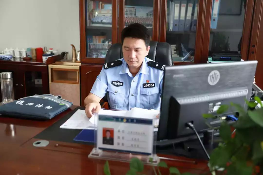 盐城市最美辅警公布,盐城最美警察照片