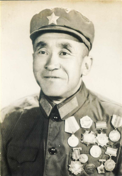 回忆一级人民英雄秦建彬（一）：只身炸碉堡精神永不朽