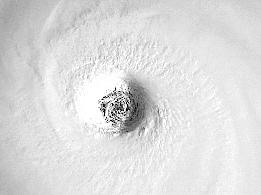 当镜头的高度上升,你将看到什么?