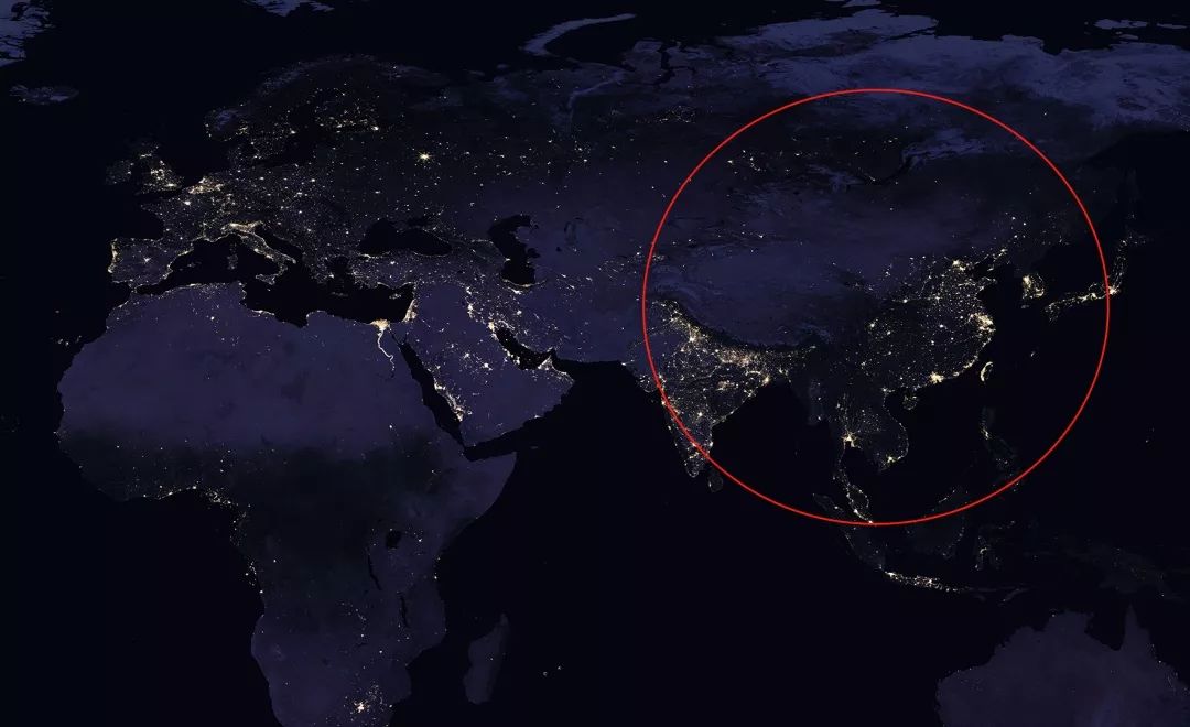 当镜头的高度上升,你将看到什么?