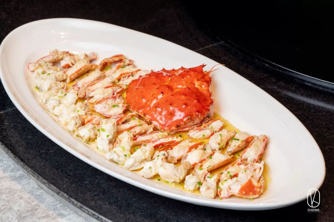 新店68折!杭州竟有餐厅公然把“浴缸”搬上桌,甚至为顾客准备了婚纱