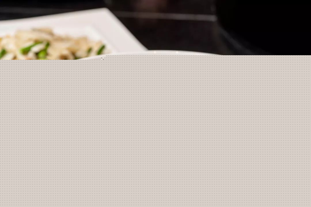 新店68折!杭州竟有餐厅公然把“浴缸”搬上桌,甚至为顾客准备了婚纱