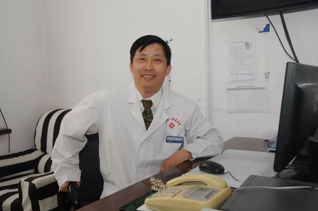 涓尰瀵诲尰闂嵂鍏嶈垂鍜ㄨ,涓尰鍏荤敓涓撳闂瘖璁插骇