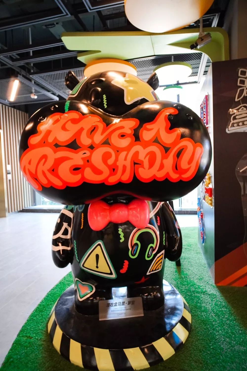 盒马深圳闭店多少家了 (深圳最大的盒马鲜生是哪家)