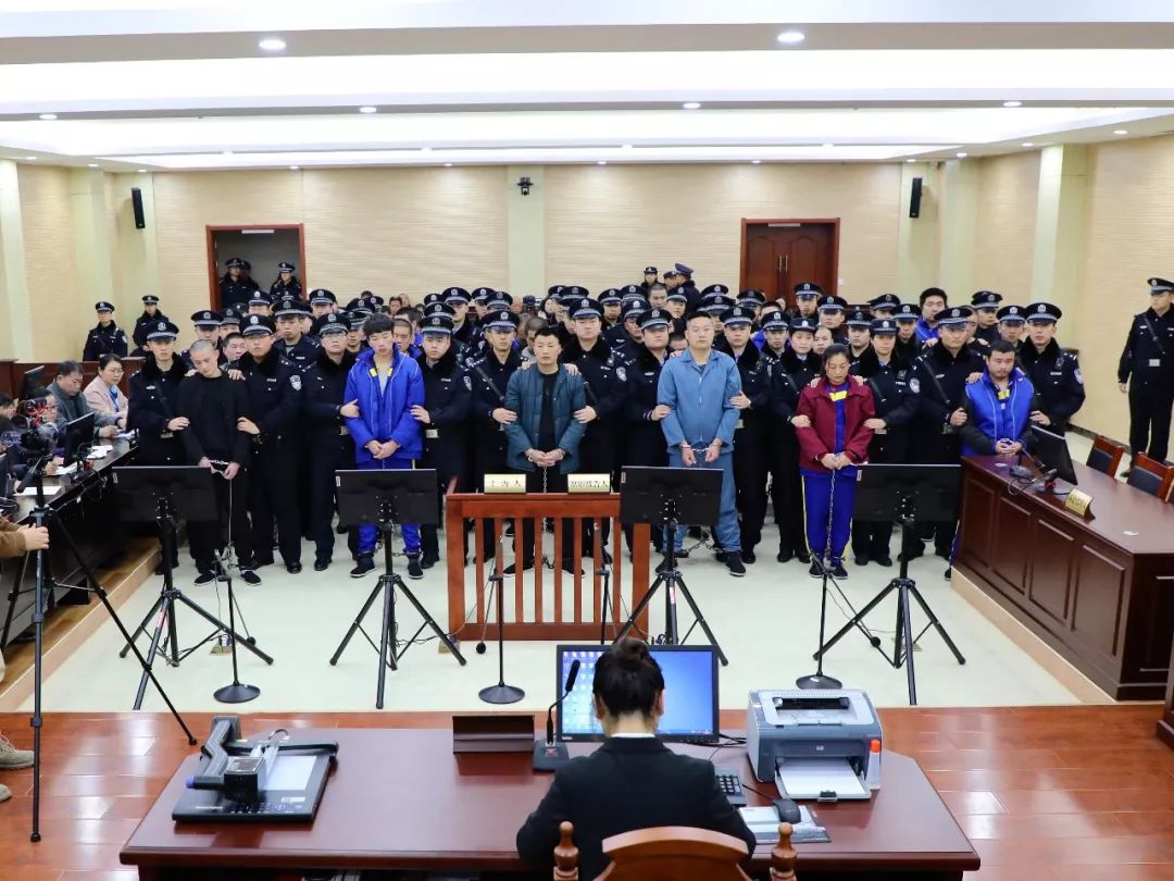 济南中院涉黑涉恶庭审视频,山东济南7.9特大涉黑案