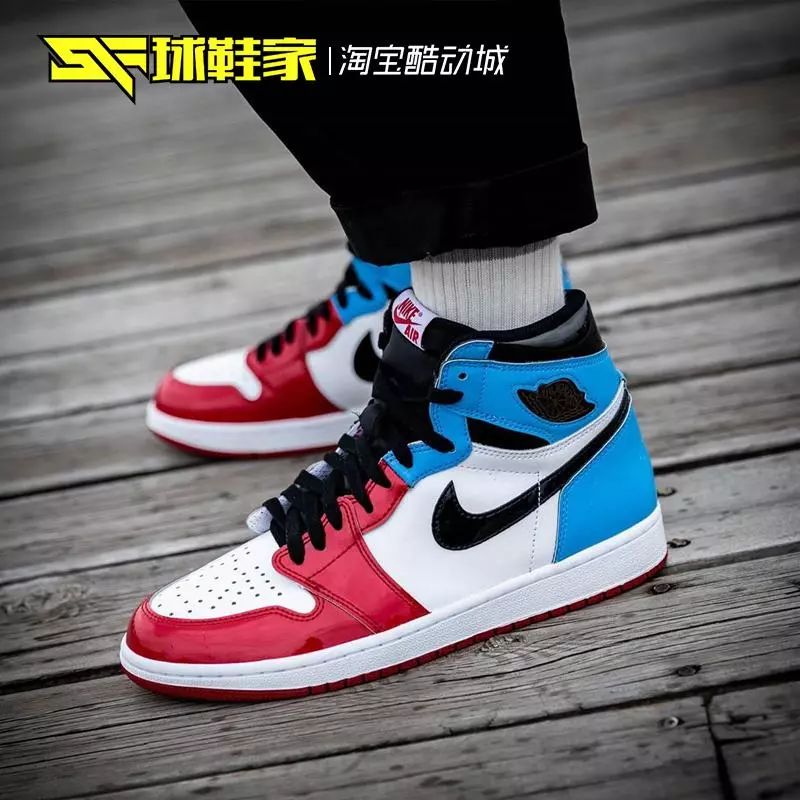 aj1红蓝警灯漆皮双鞋带效果图,aj1黑红蓝警灯荔枝皮